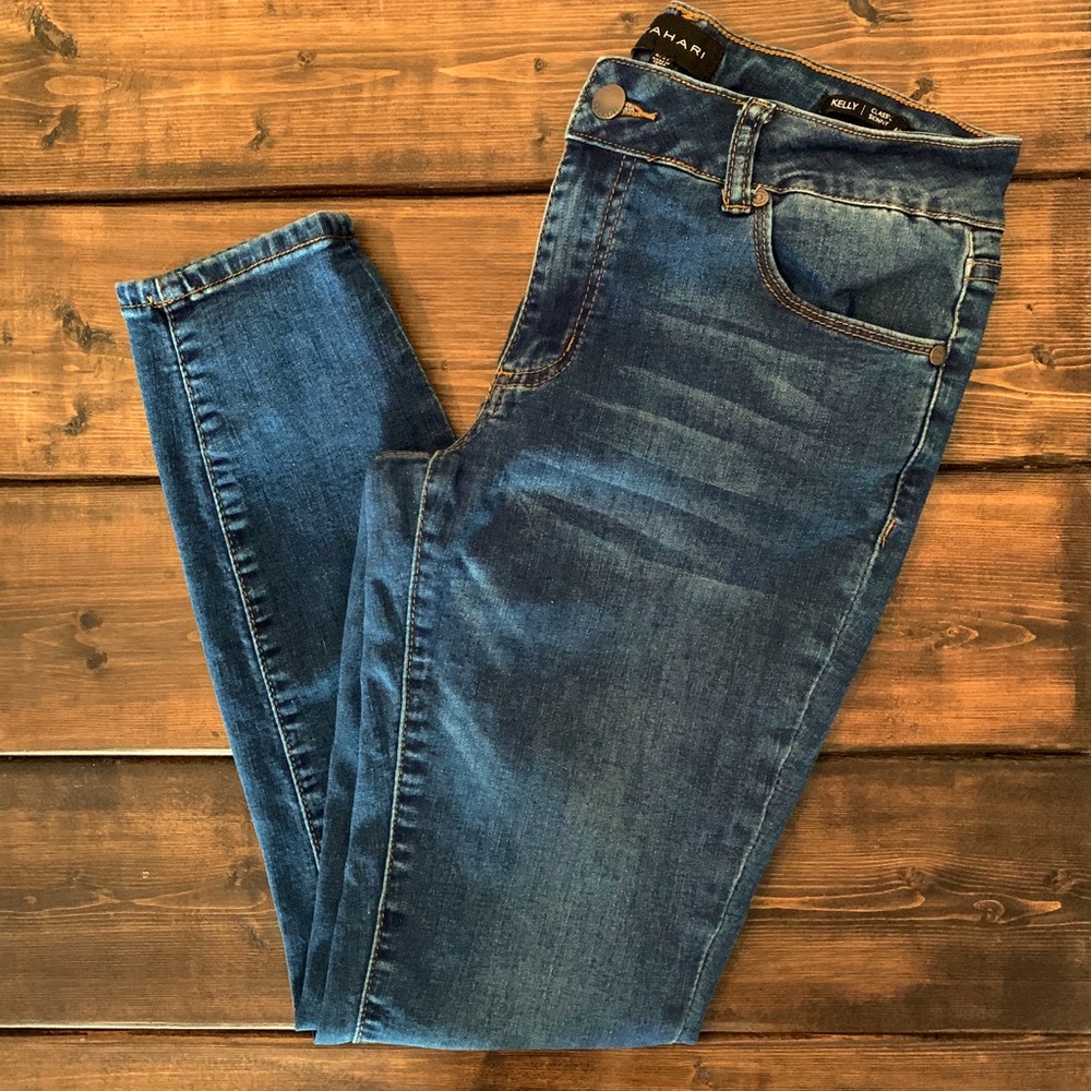Tahari Skinny Jeans